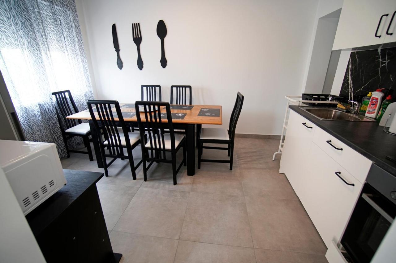 House - Apartman Sarah Kastela Ngoại thất bức ảnh